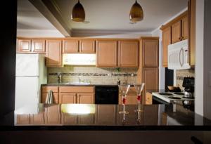 Therese Interior Design - Long Island Break Out